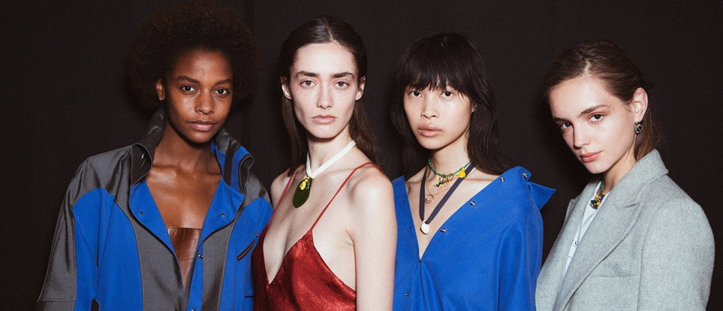 Αθώες συνήθειες που ευθύνονται για τα σπυράκια στο δέρμα σας