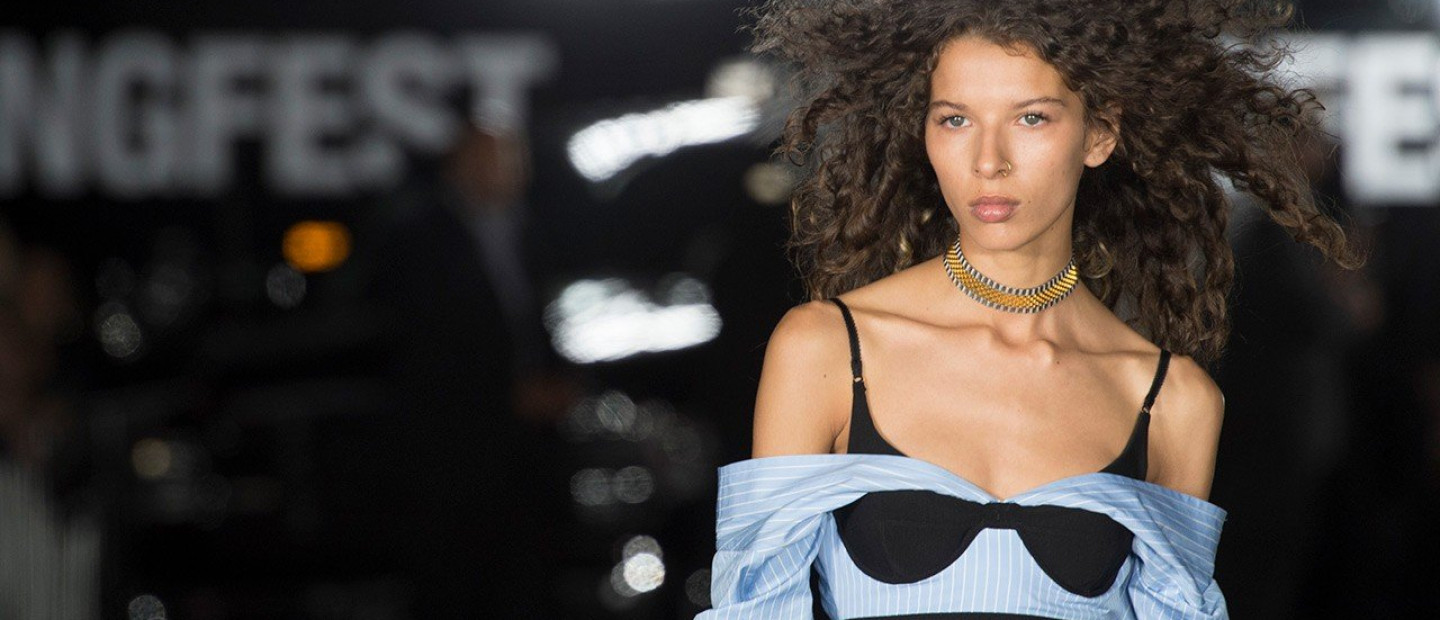 Ανακαλύψτε τα τοπ που κυριάρχησαν στις SS2018 πασαρέλες