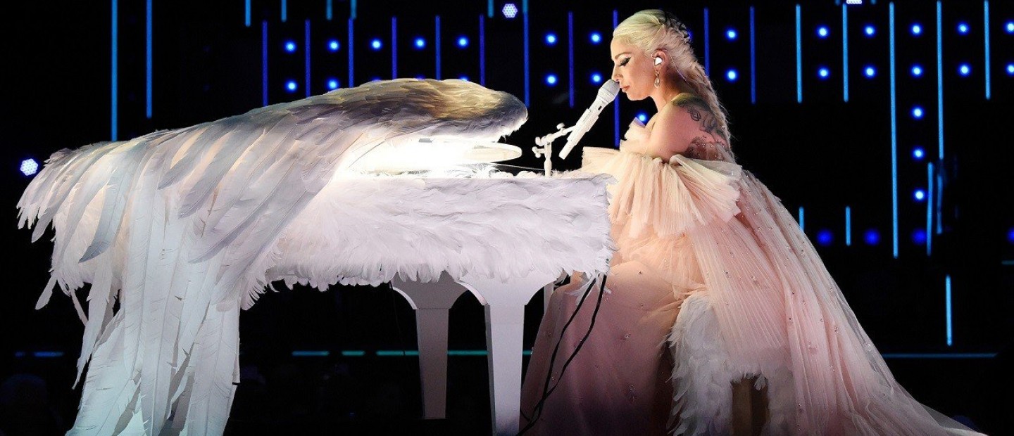 H Lady Gaga κάνει το ντεμπούτο της στη μεγάλη οθόνη