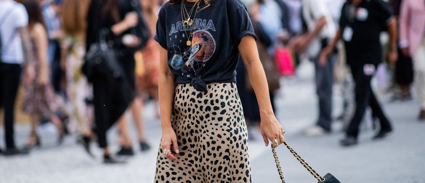 Η φούστα που πρέπει οπωσδήποτε να αποκτήσετε αυτό το καλοκαίρι