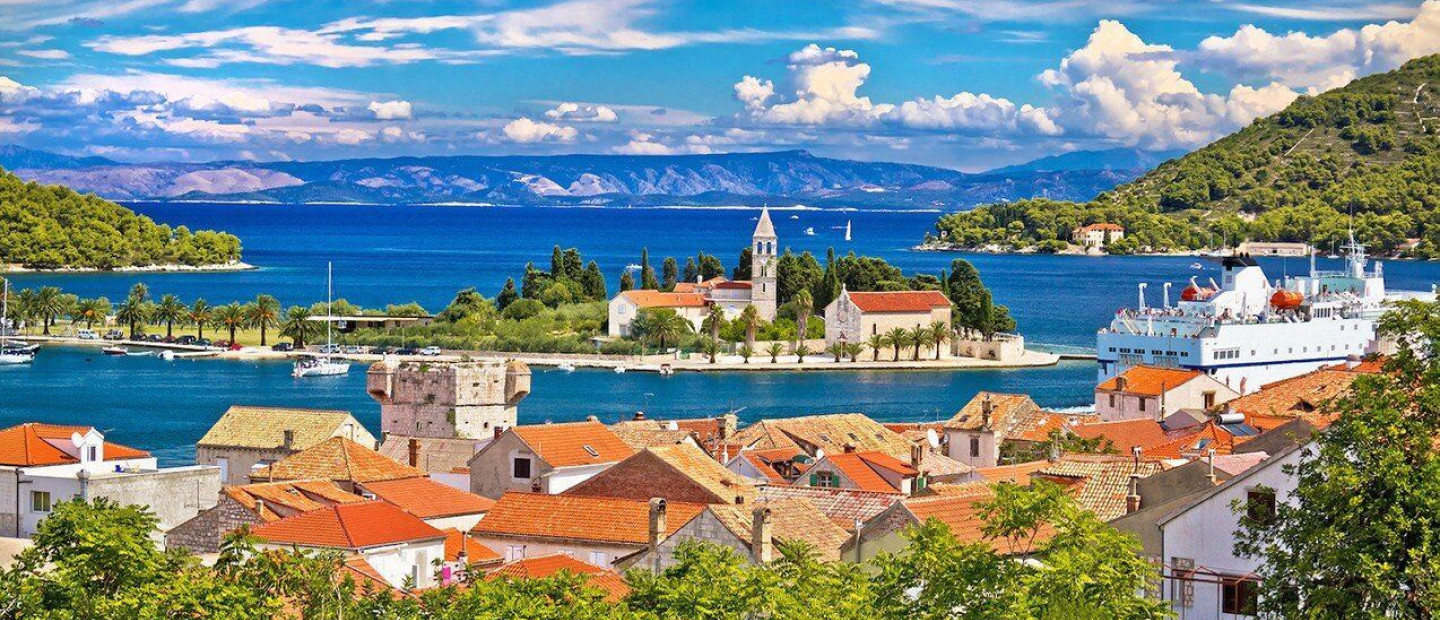 Γνωρίστε το Vis στις Δαλματικές Ακτές όπου γυρίστηκε το σίκουελ του Mamma Mia