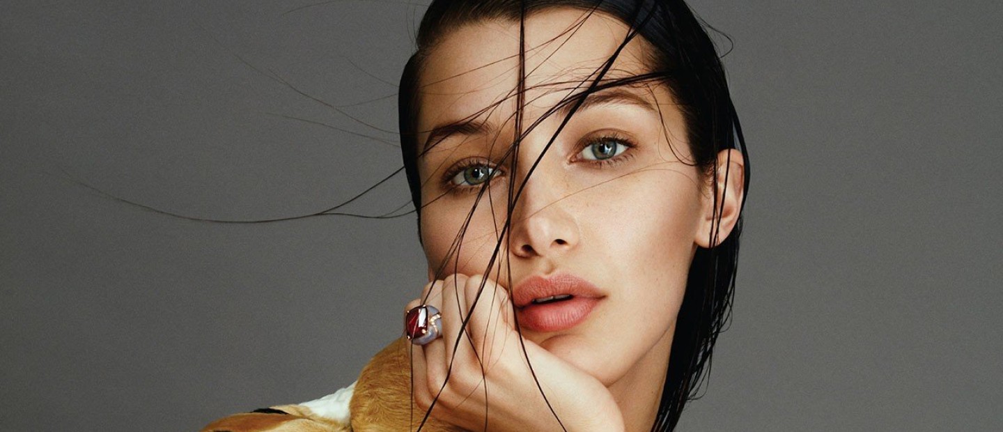 Η Bella Hadid σε ένα παιχνίδι θάρρους ή αλήθειας με beauty περιεχόμενο 