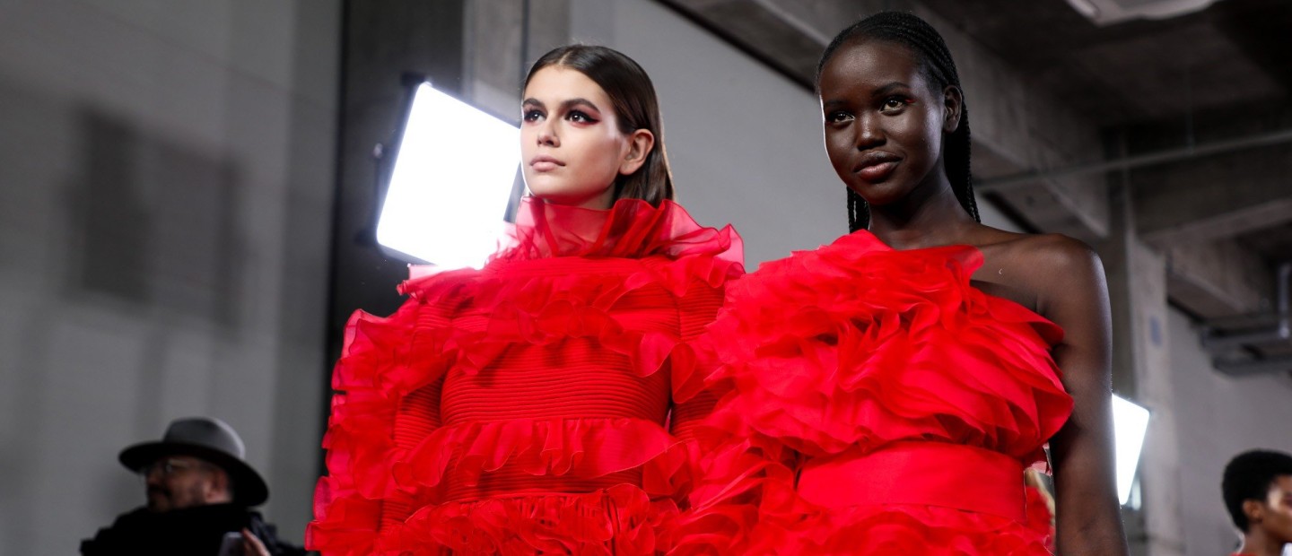 Το Pre-Fall 2019 show του οίκου Valentino στο Τόκιο ήταν γεμάτο κόκκινα τριαντάφυλλα