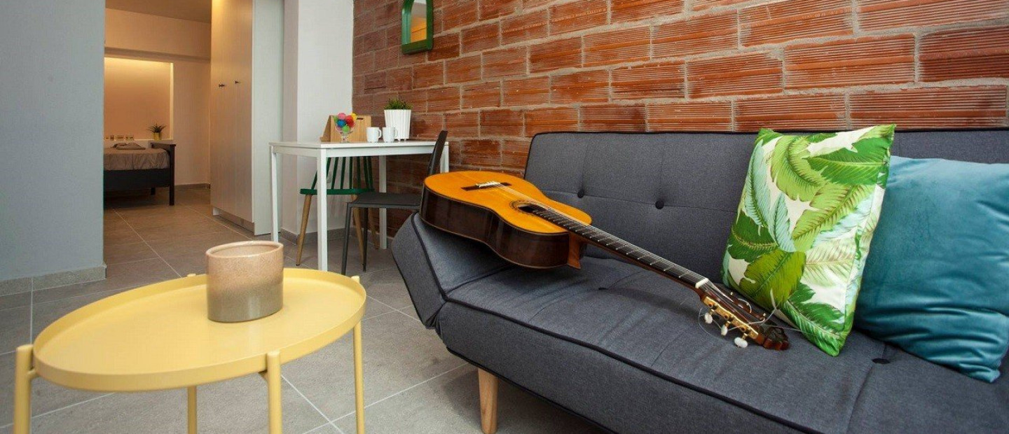 Οι editors του GLOW.GR επιλέγουν τα in & out της εβδομάδας vol.10