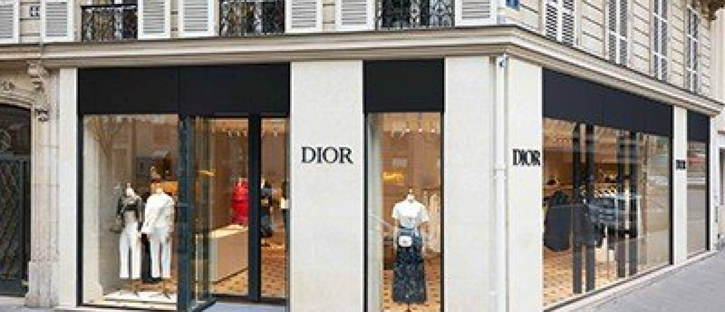 Parisian Pop-Up Store