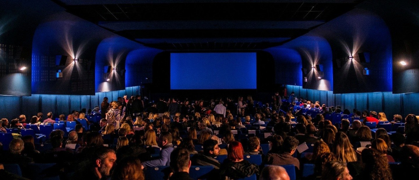 Η Ευνοούμενη: Μεγάλη πρεμιέρα για την οσκαρική ταινία του Γιώργου Λάνθιμου