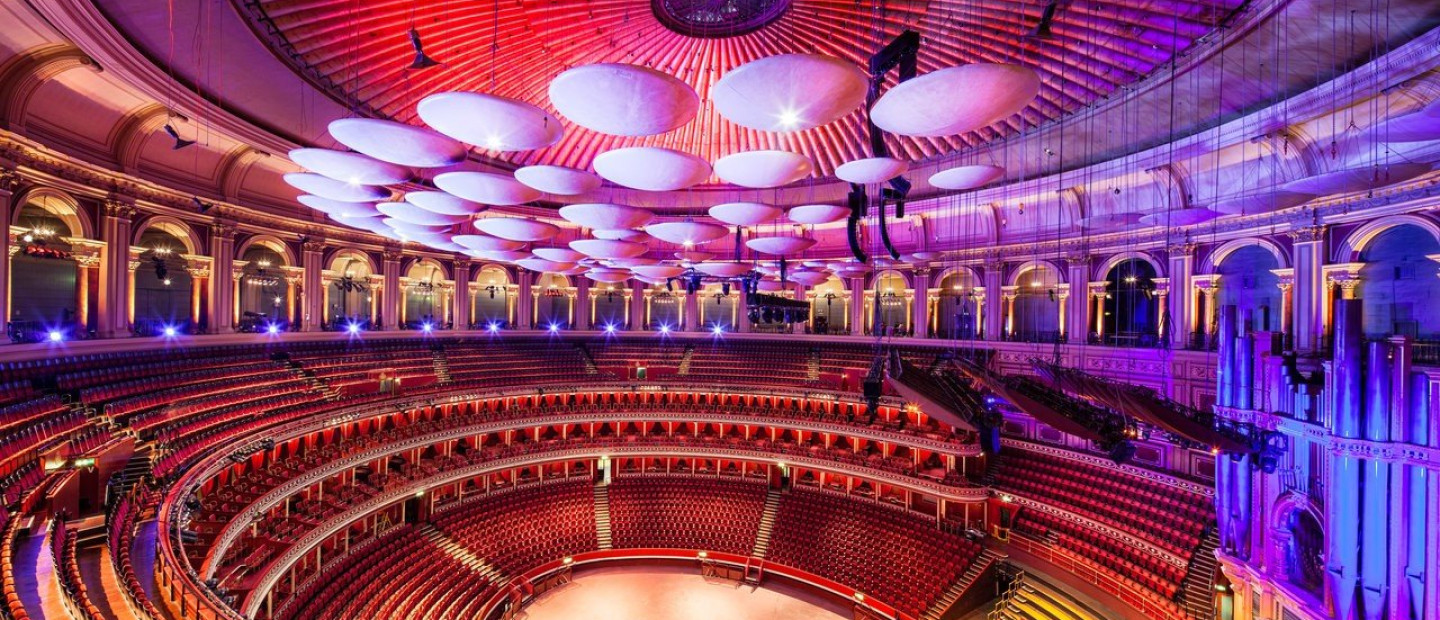 Οι 5 παραστάσεις που δεν πρέπει να χάσετε στην Αθήνα