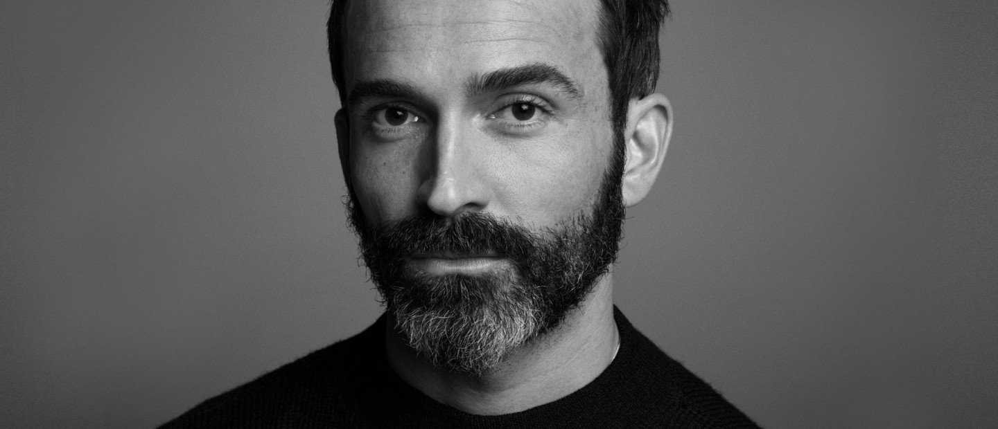 Daniel Roseberry: Ποιος είναι ο νέος artistic director του οίκου Schiaparelli;