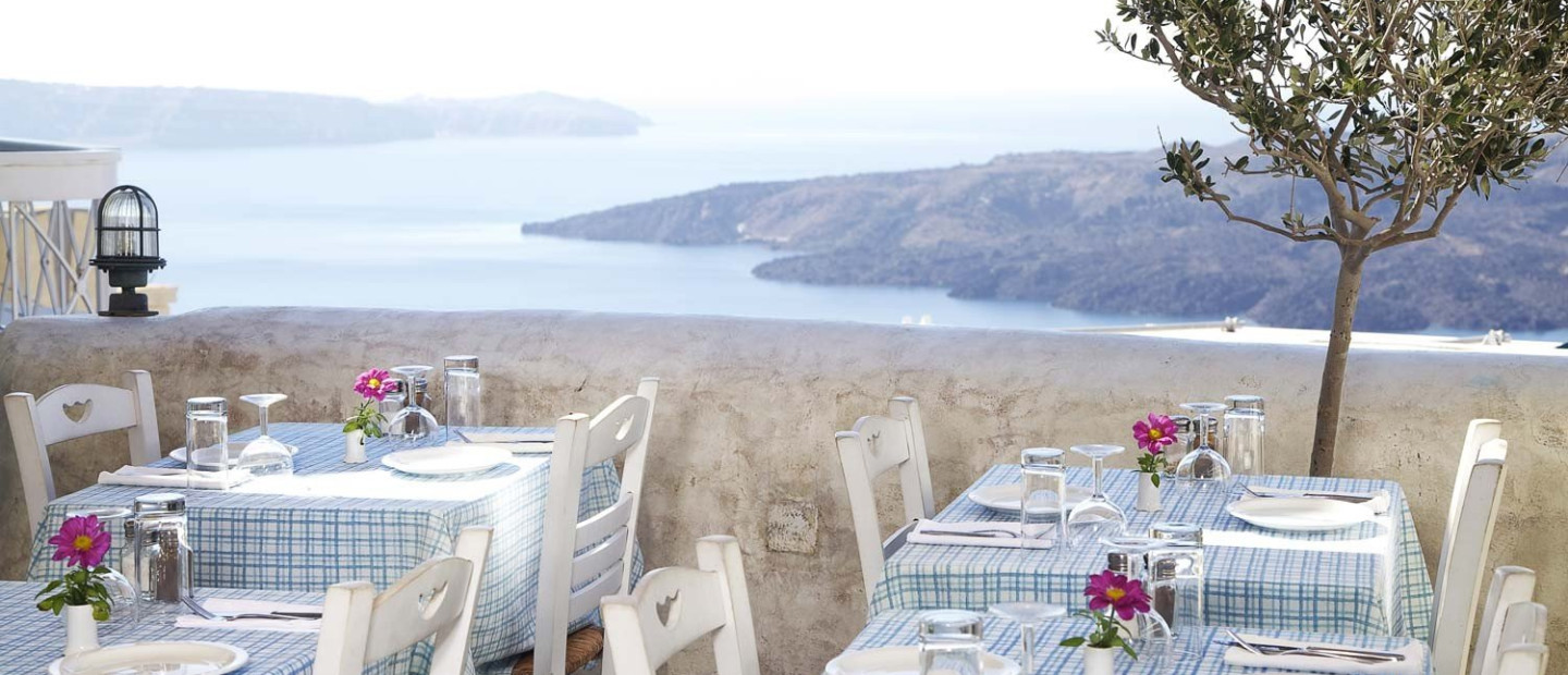 Τα 100 καλύτερα εστιατόρια της Ελλάδας που αναδεικνύουν την απίθανη γαστρονομία της
