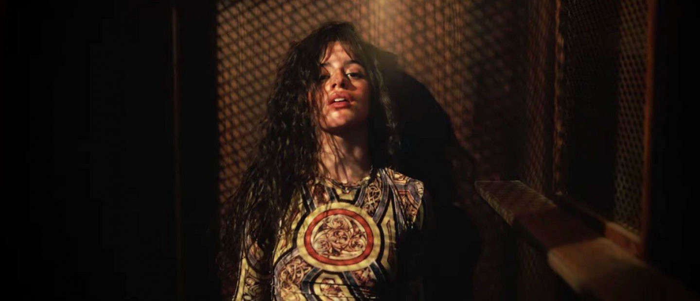 H Camila Cabello επιστρέφει με το Shameless κι έχει γίνει ήδη hit