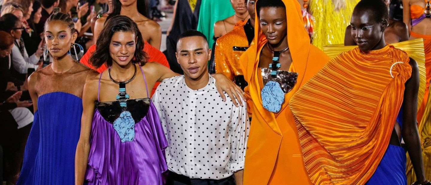 PFW News: Τα shows από το Παρίσι προσφέρουν το απόλυτο θέαμα μόδας