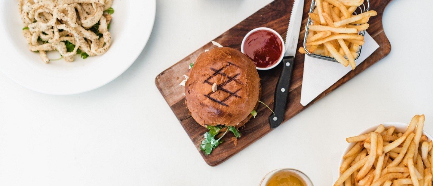 Τα απίθανα spots της πόλης που θα λατρέψουν οι burger lovers 