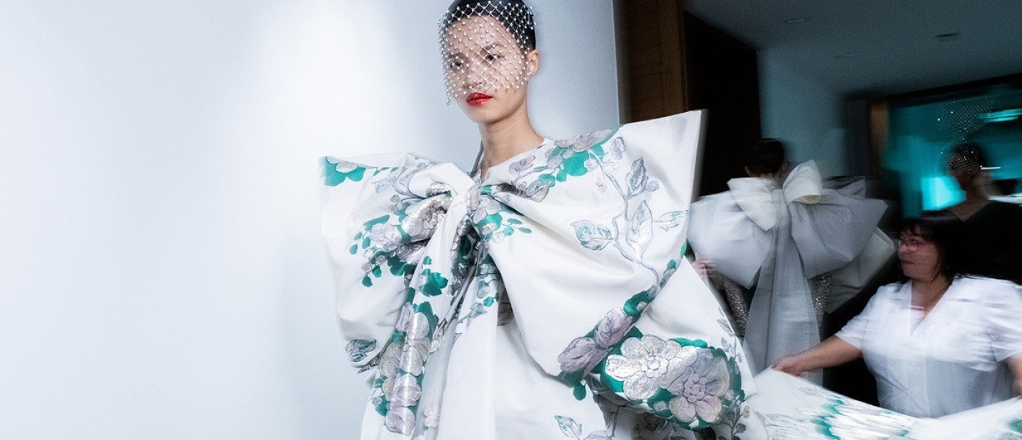 Η νέα haute couture συλλογή του Valentino εντυπωσίασε τον κόσμο της μόδας 