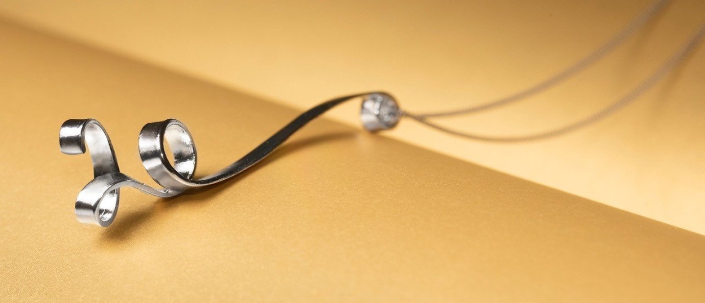 2020 ευχές με τα πιο όμορφα γούρια της νέας χρονιάς από Έλληνες designers