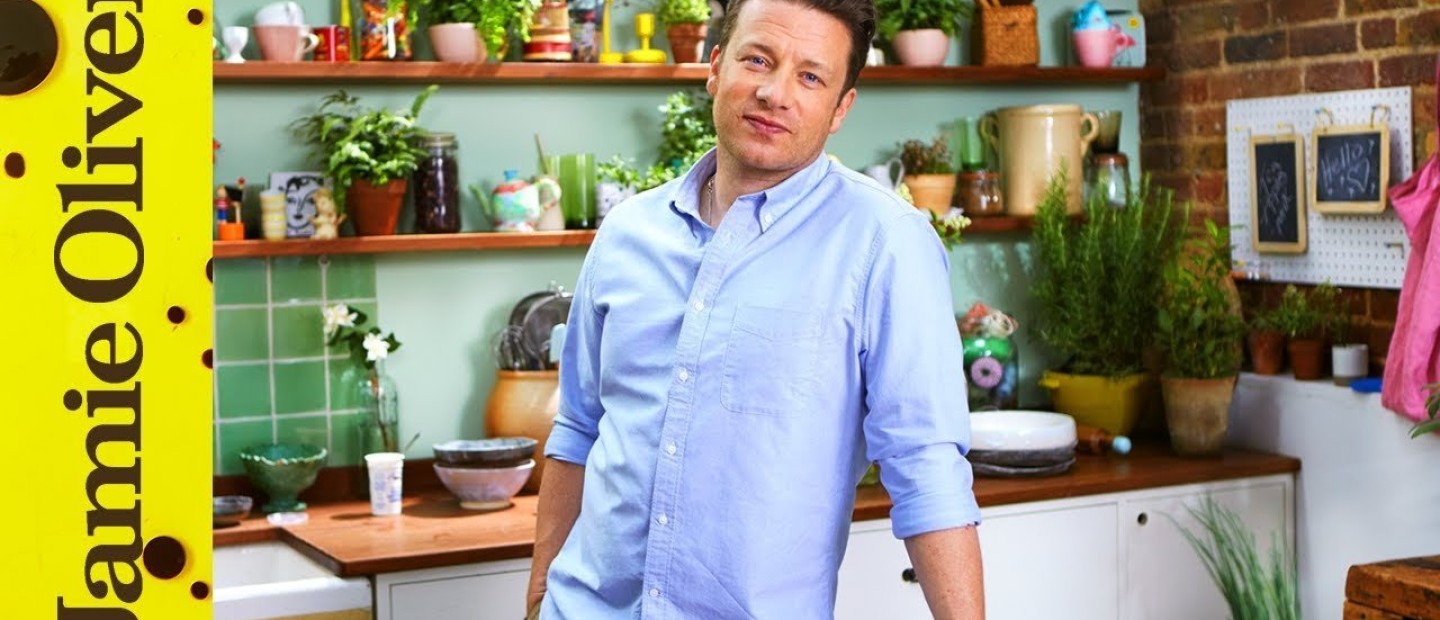 O Jamie Oliver προτείνει 4 πεντανόστιμες εναλλακτικές για το αγαπημένο avocado toast 