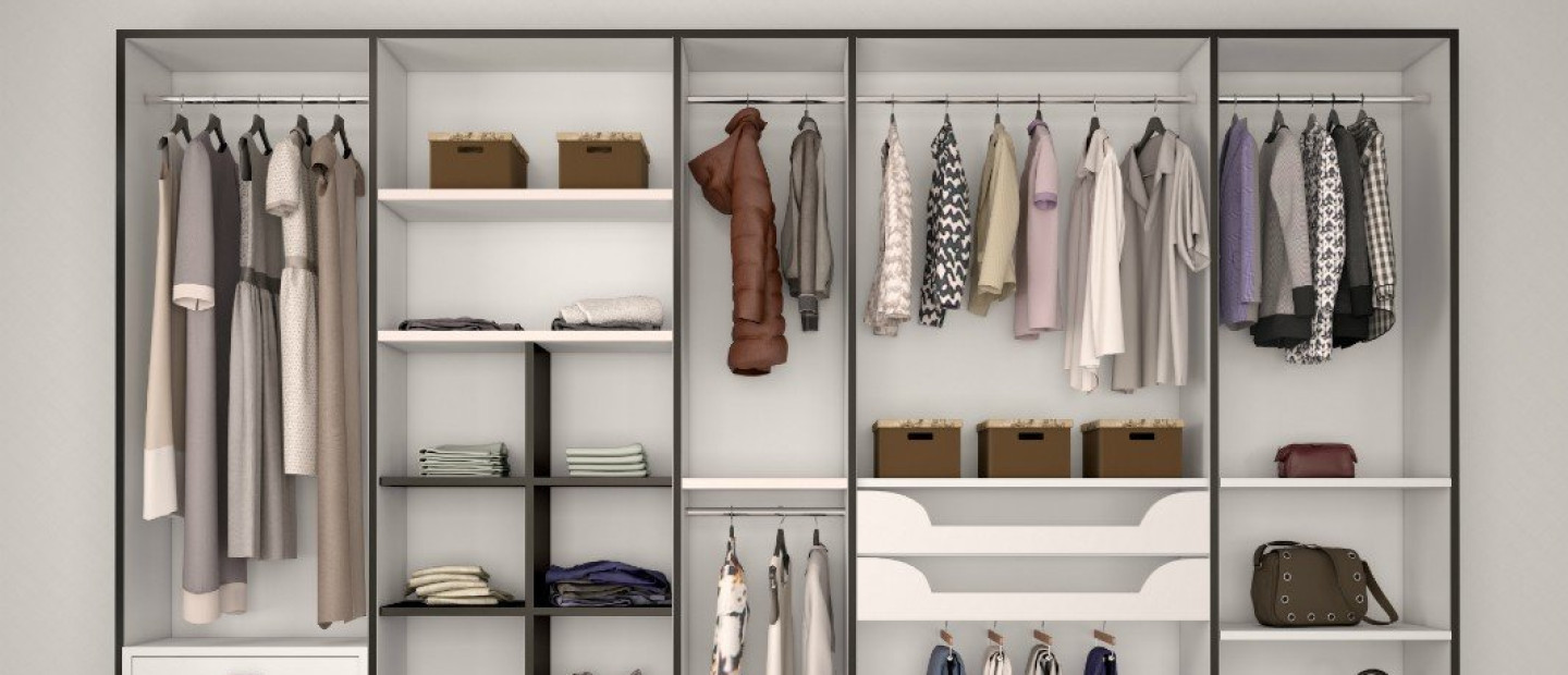 Οργανώστε έξυπνα τη ντουλάπα σας υιοθετώντας τα πιο χρηστικά pro tips 