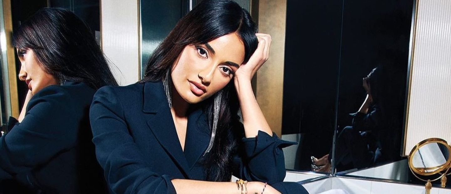 Amina Muaddi: Γνωρίστε τη δημιουργό του απόλυτου shoe trend που έχει κλέψει την καρδιά των fashionistas 