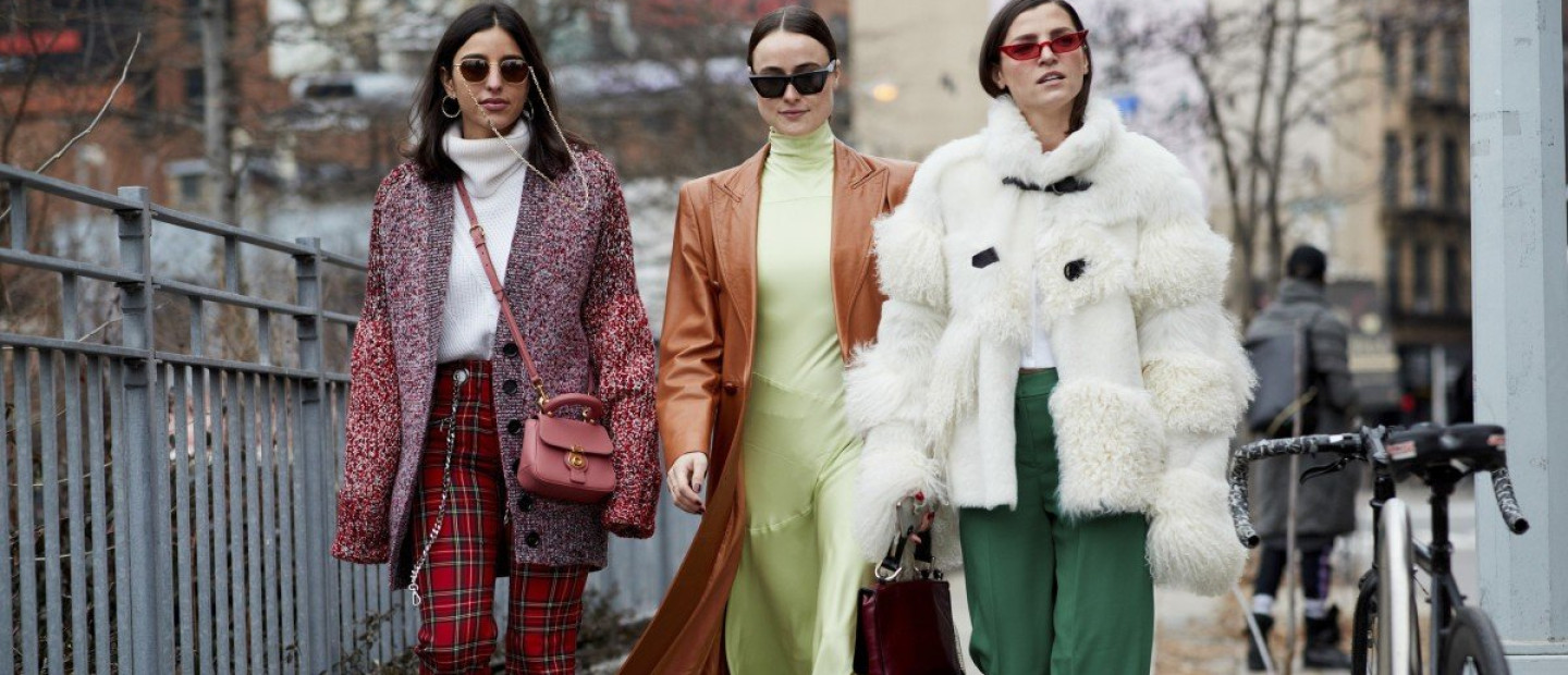 Εμπνευστείτε από τις απόλυτες street style εμφανίσεις που κυριάρχησαν στην Εβδομάδα Μόδας της Νέας Υόρκης 