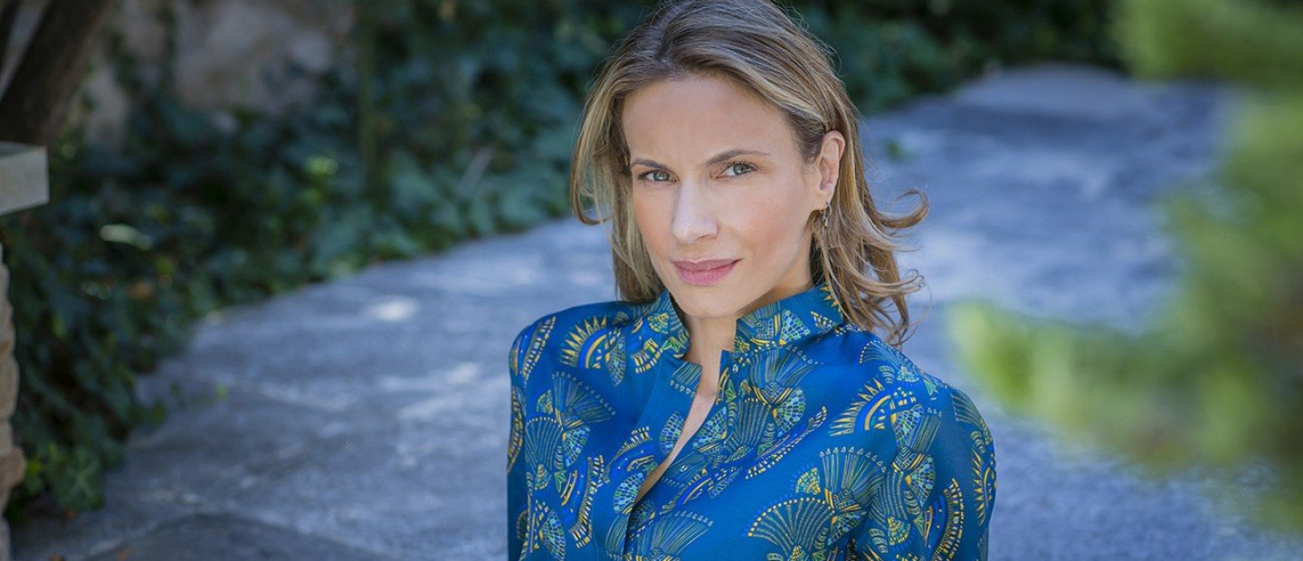 Editor of the day: H συγγραφέας Ελεάννα Βλαστού εκμυστηρεύεται τι δε θα κάνει ακόμη και αν την κλειδώσουν σπίτι