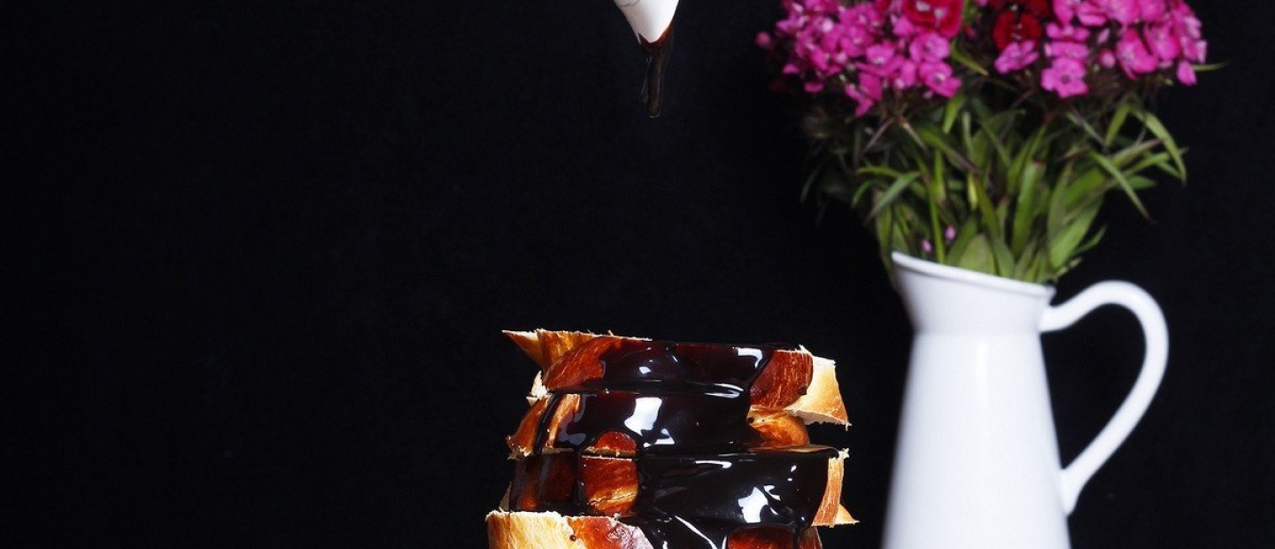 Τα πιο νόστιμα τσουρέκια από αγαπημένους Έλληνες σεφ για το πασχαλινό σας τραπέζι 