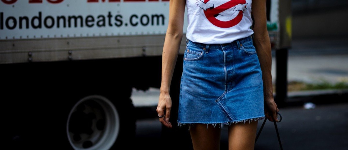 Mini skirt: Τα μικρά μυστικά που θα απογειώσουν αυτό το διαχρονικό κομμάτι 