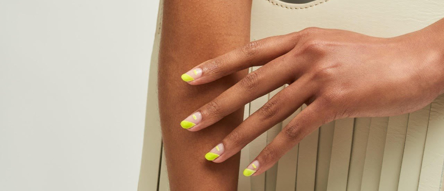 Τα nails designs που θα ανυπομονείτε να κάνετε στα νύχια σας τις επόμενες μέρες 