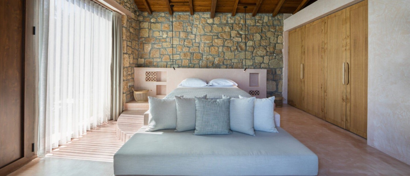 Δύο πανέμορφες boutique βίλες στη Βουρβουρού Χαλκιδικής που σέβονται την αρχιτεκτονική παράδοση του τόπου