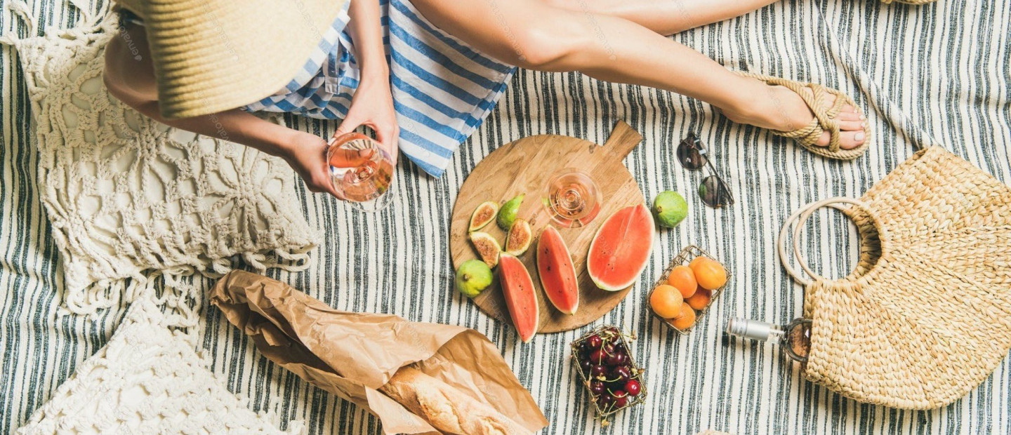 4 δροσιστικά wine beverages σε mini bottles που ανυπομονούμε να δοκιμάσουμε φέτος το καλοκαίρι 