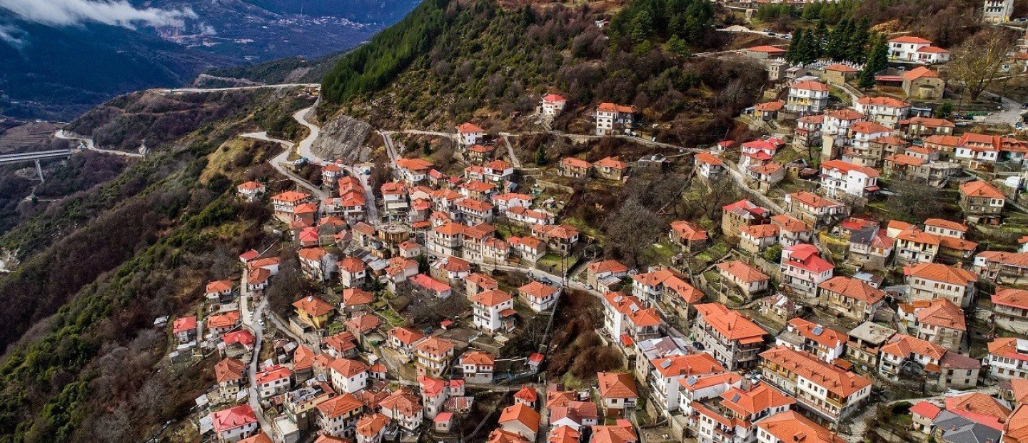 Fall Getaways: Οι απόλυτοι ορεινοί προορισμοί που αξίζει να επισκεφθείτε αυτήν την εποχή 
