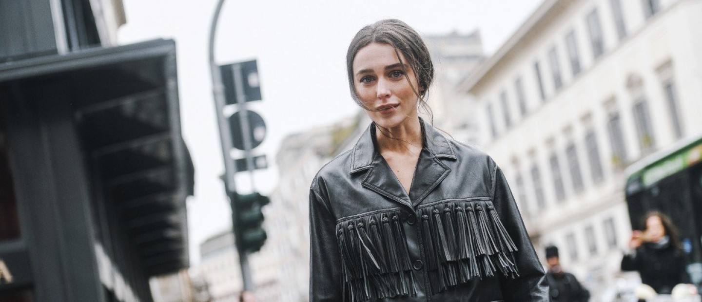 Τα καλύτερα black leather jackets για να φορέσετε μια από τις μεγαλύτερες τάσεις της σεζόν 