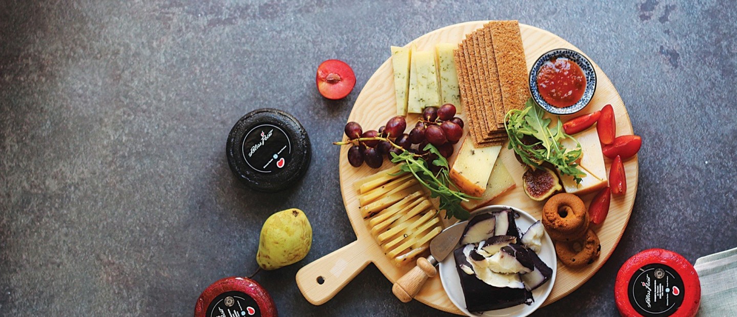 Cheese lovers: Υπέροχες προτάσεις για τους λάτρεις ενός ακαταμάχητου πλατό τυριών -και όχι μόνο