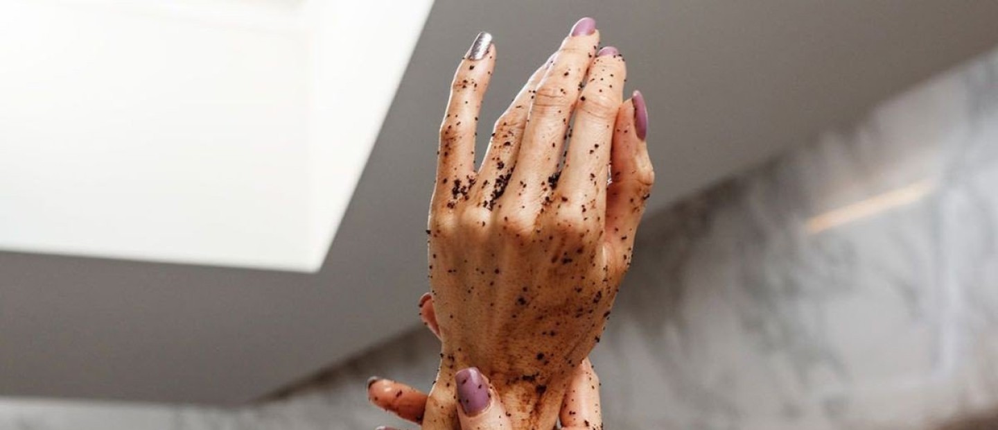 Τα DIY scrubs χεριών για να απομακρύνετε όλα τα μικρόβια από πάνω τους