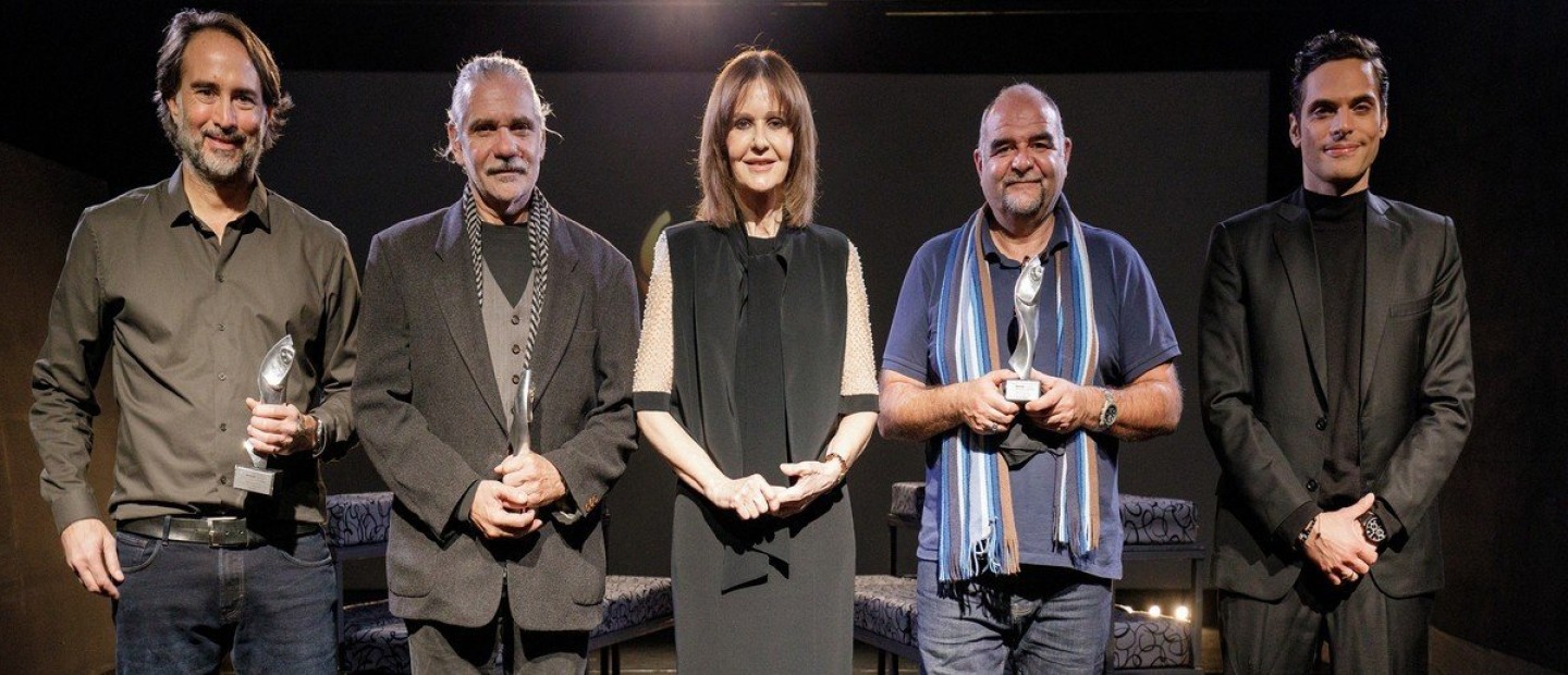 Θεατρικά βραβεία Αθηνόραμα: Οι μεγάλοι νικητές της φετινής online ανατρεπτικής απονομής