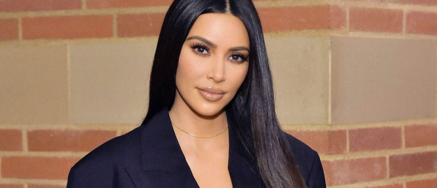 Η Kim Kardashian μας δείχνει πώς να καλύψουμε με επιτυχία τους μαύρους κύκλους κάτω από τα μάτια 