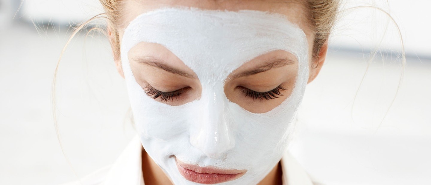 DIY Skincare: Οι φοβερές μάσκες προσώπου που μπορείτε να φτιάξετε μόνες σας