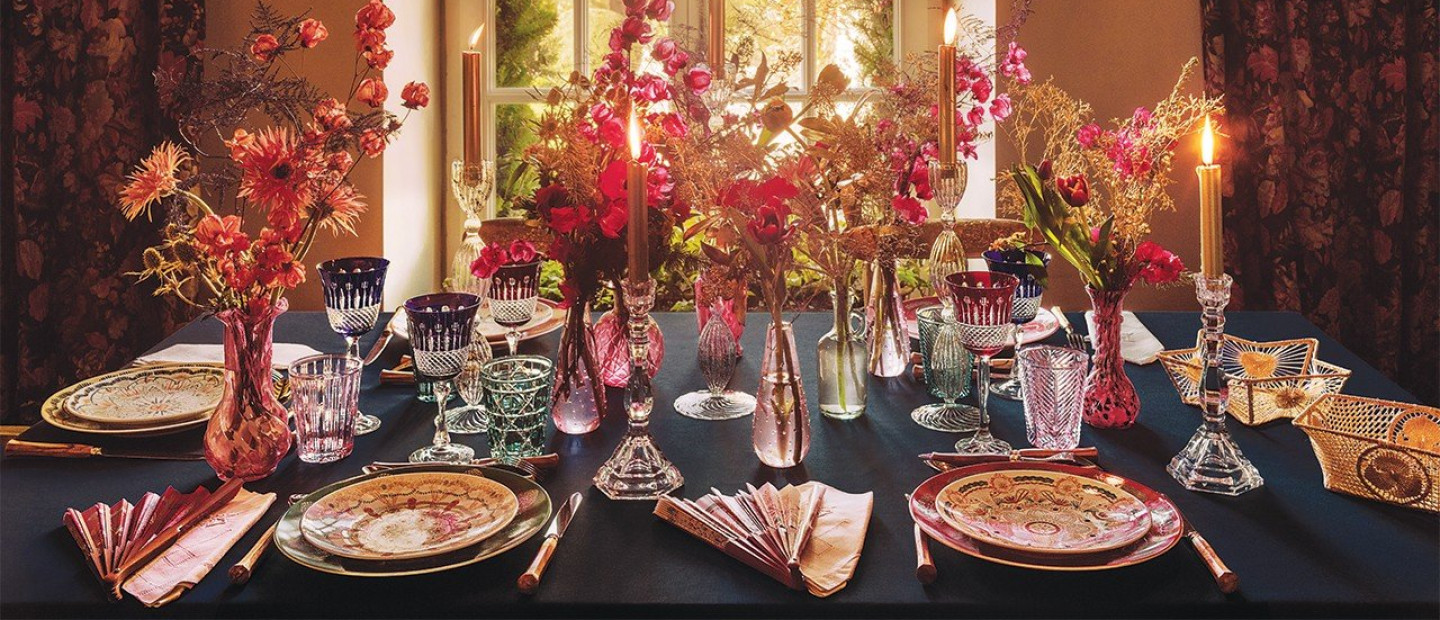 Ξετυλίγουμε step by step την ιεροτελεστία του πιο festive οικογενειακού τραπεζιού