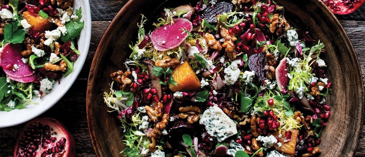 Don't Worry, Eat Happy: Οι τροφές για να ανεβάσετε τη διάθεσή σας στο εορταστικό τραπέζι 