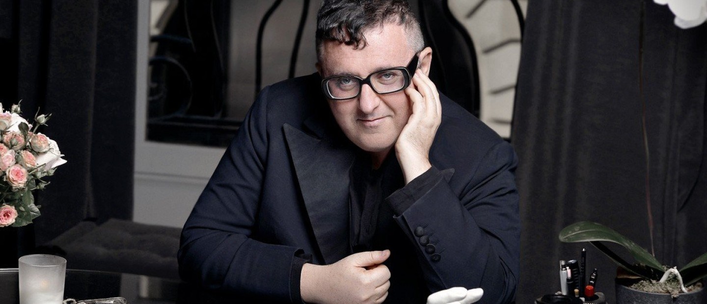 Alber Elbaz: Ο ταλαντούχος σχεδιαστής επιστρέφει στον χώρο της μόδας με το δικό του fashion brand