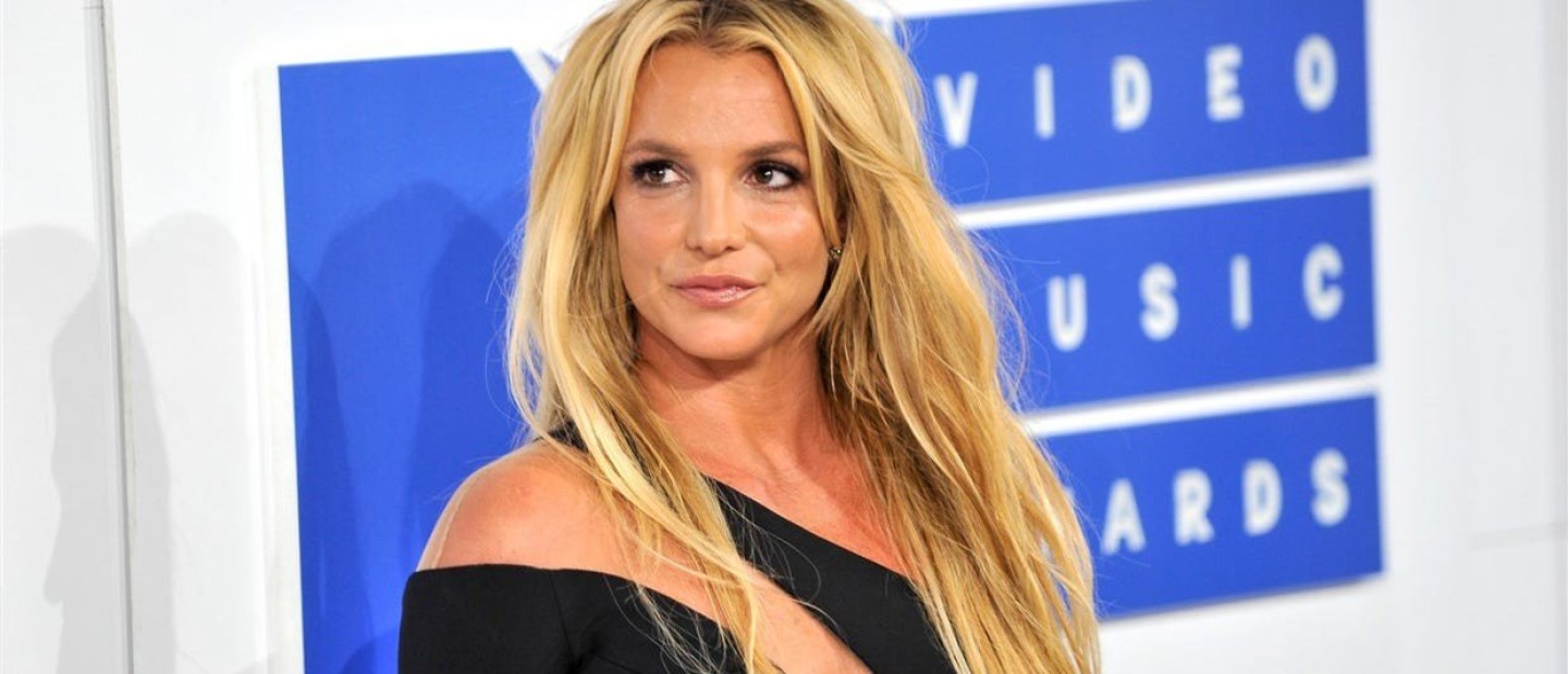 Το iconic "Gimme More" της Britney Spears κυκλοφορεί ξανά στην πιο updated εκδοχή του