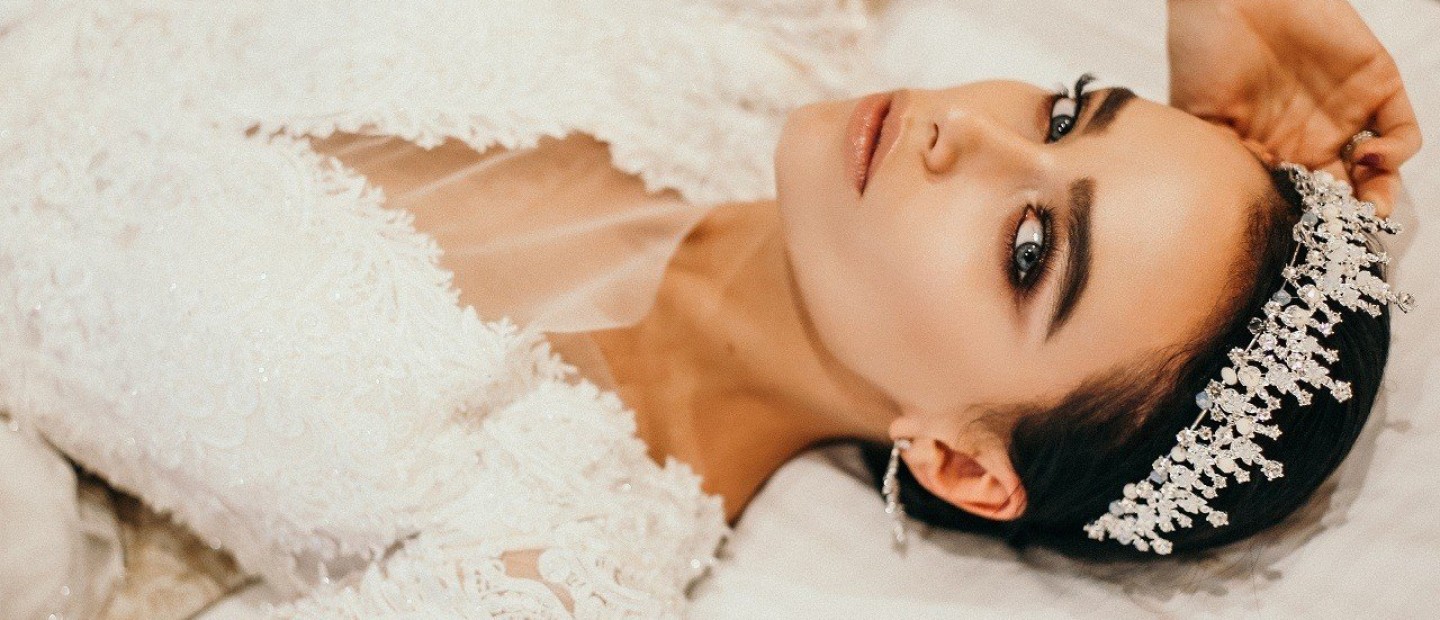 Τα μυστικά για να δημιουργήσετε το απόλυτο bridal makeup την ημέρα του γάμου σας
