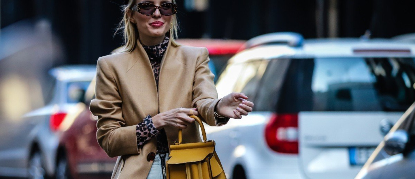 Wardrobe essentials: Τα σχέδια που πρέπει να αποκτήσετε τώρα για updated looks 