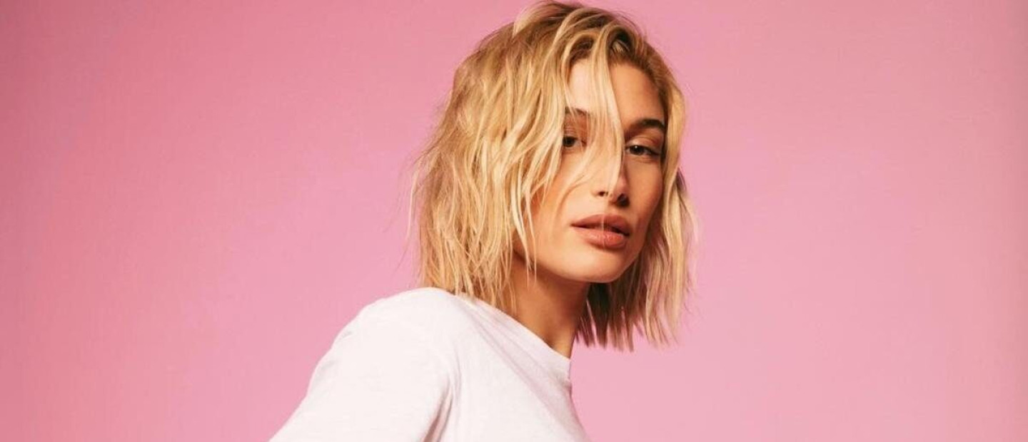 Η Hailey Bieber αναλύει τα ζητήματα της ψυχικής υγείας στην εποχή των social media