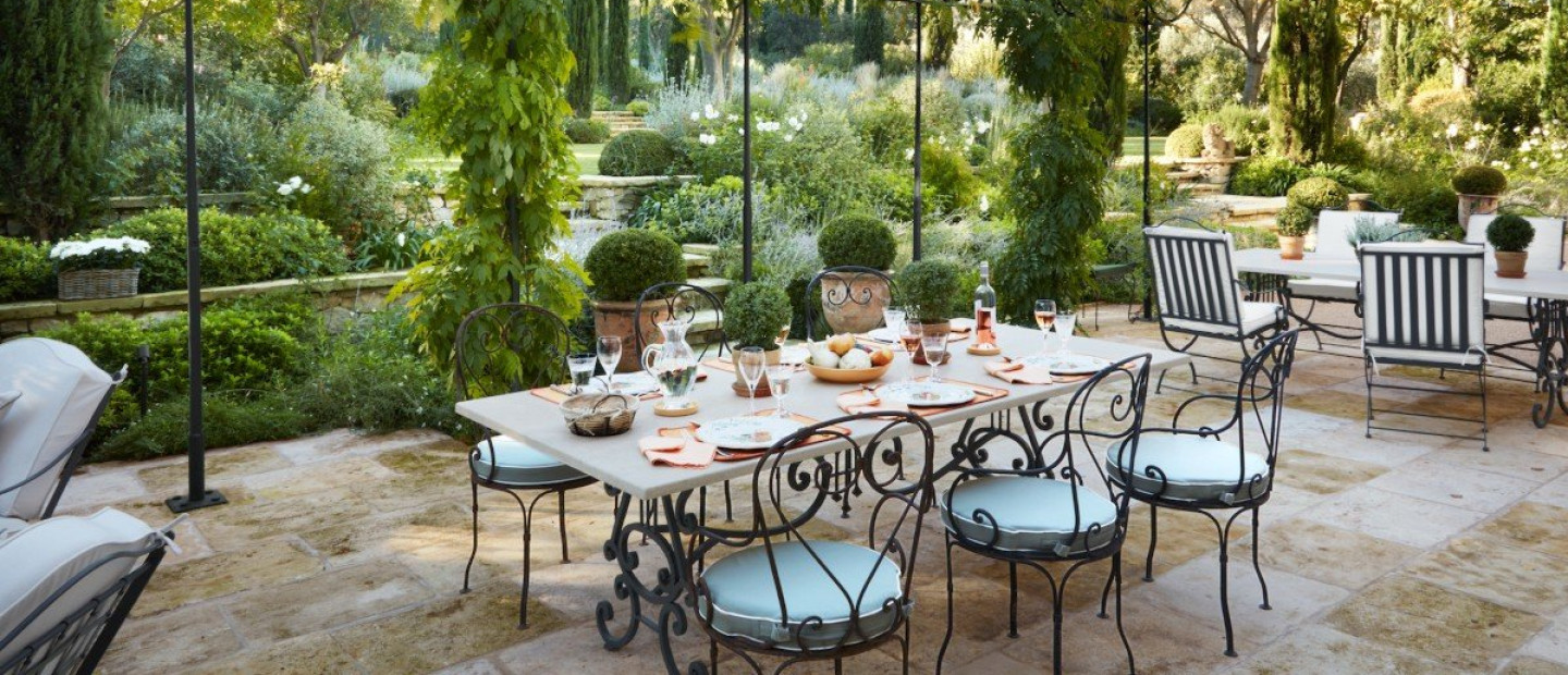 Dream Garden: Μεταμορφώστε την αυλή σας σε μια όαση γαλήνης και καλαισθησίας 