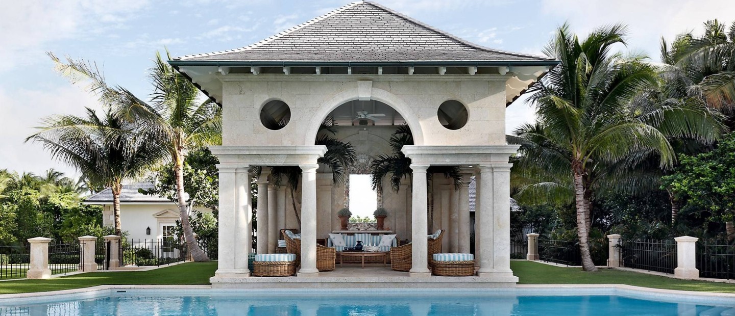 Ένα beach house στις Bahamas που ξεχωρίζει για την αίγλη & τη σαγήνη που αποπνέει