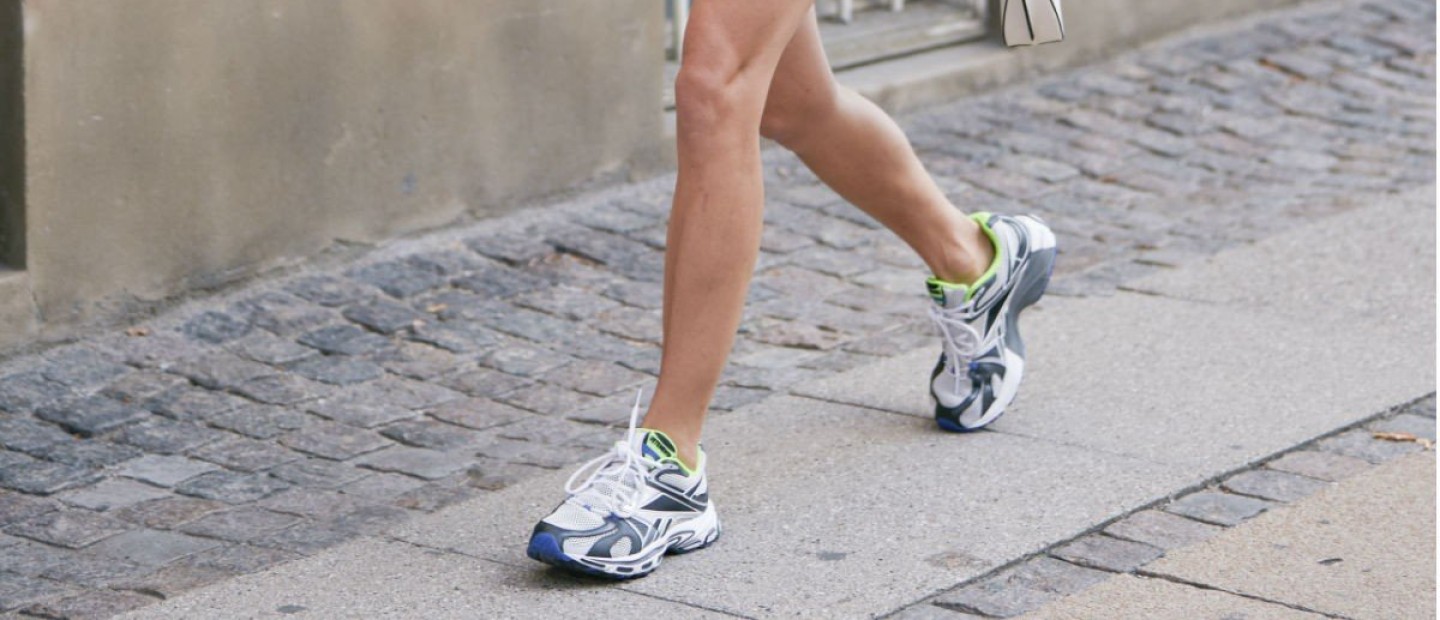 Tα top sneakers της φετινής άνοιξης που ταιριάζουν με κάθε σύνολο 