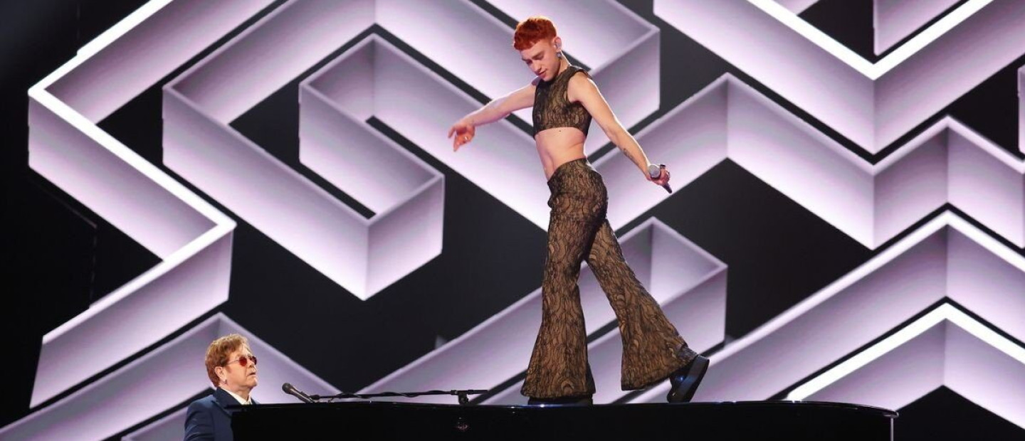 It’s Α Sin: Η iconic ερμηνεία των Elton John και Years & Years στα BRIT Awards για την οποία όλοι μιλούν