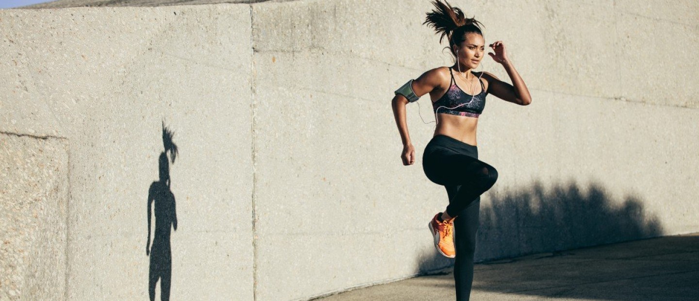 Legs Workout: 8 εύκολες ασκήσεις για να αποκτήσετε τα πόδια των ονείρων σας 