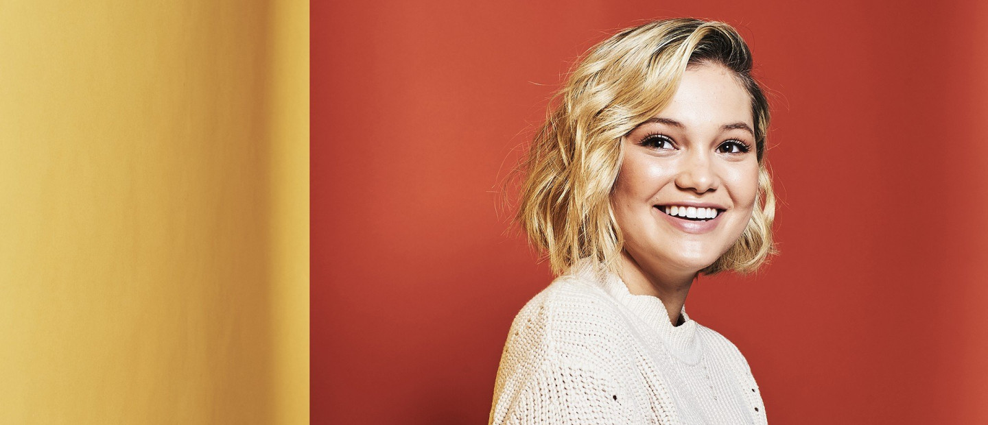 H ηθοποιός Olivia Holt αποκαλύπτει τη θαυματουργή βραδινή ρουτίνα ομορφιάς της