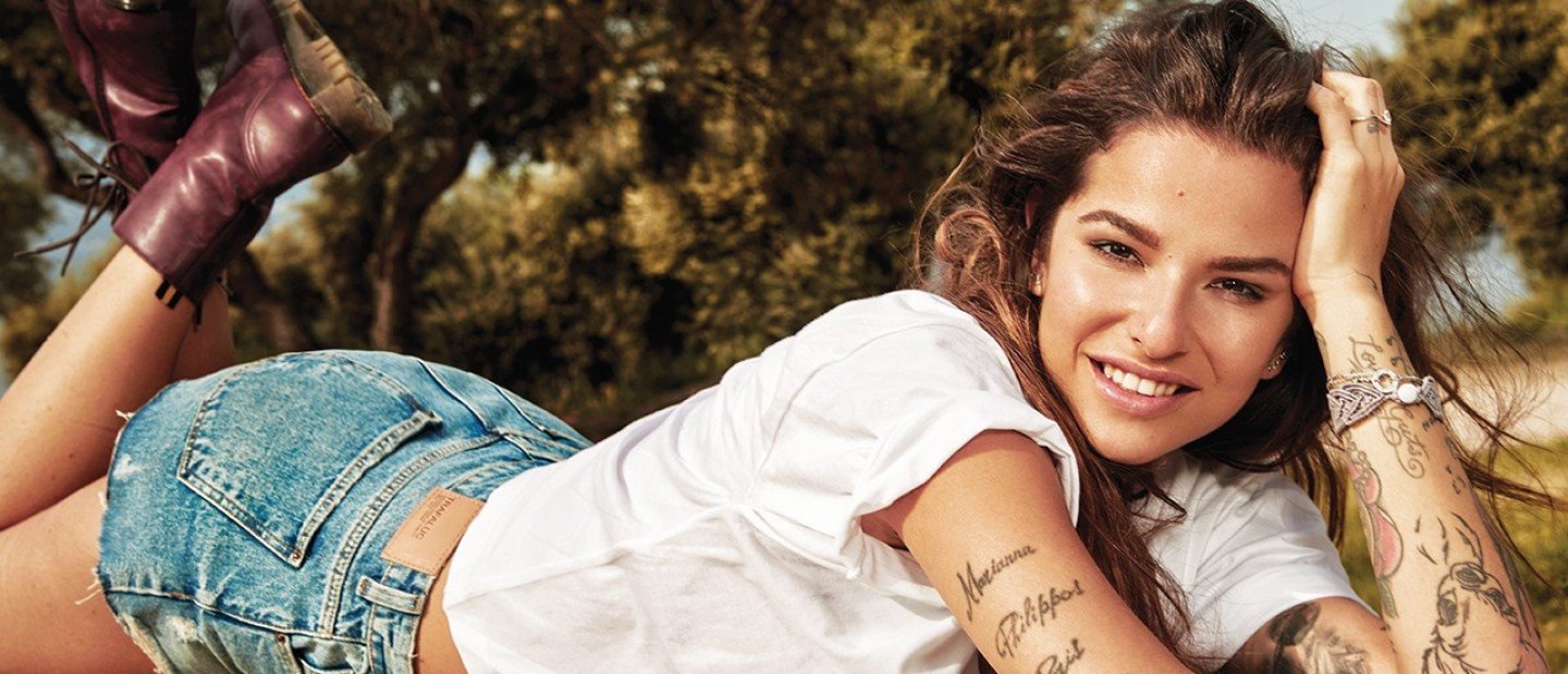 Εριέττα Κούρκουλου Λάτση: Mιλάει για την αφιέρωση της ζωής της στην προσφορά, το «βαρύ» όνομα της οικογένειάς της, αλλά και για την καθημερινότητα μετά τον γάμο