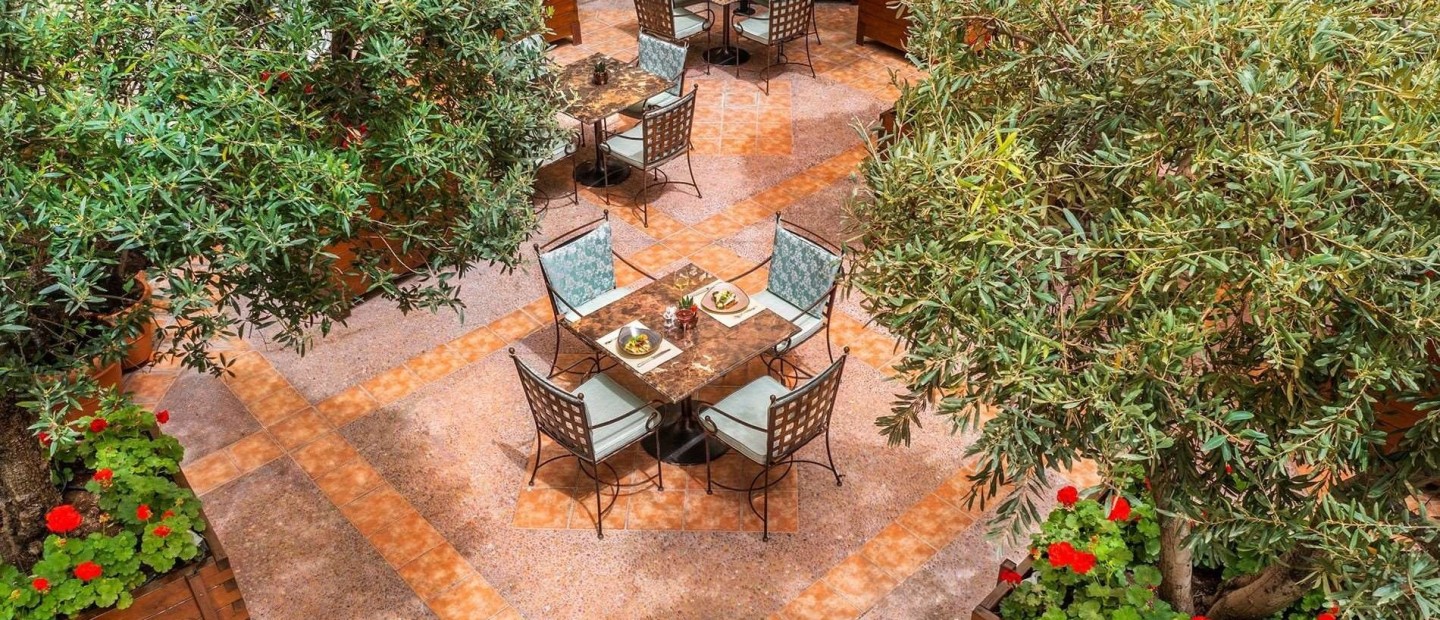 Summer Escape: Τα ανανεωμένα και πιο εκλεπτυσμένα στέκια της Αθήνας για απόλυτες in town αποδράσεις 